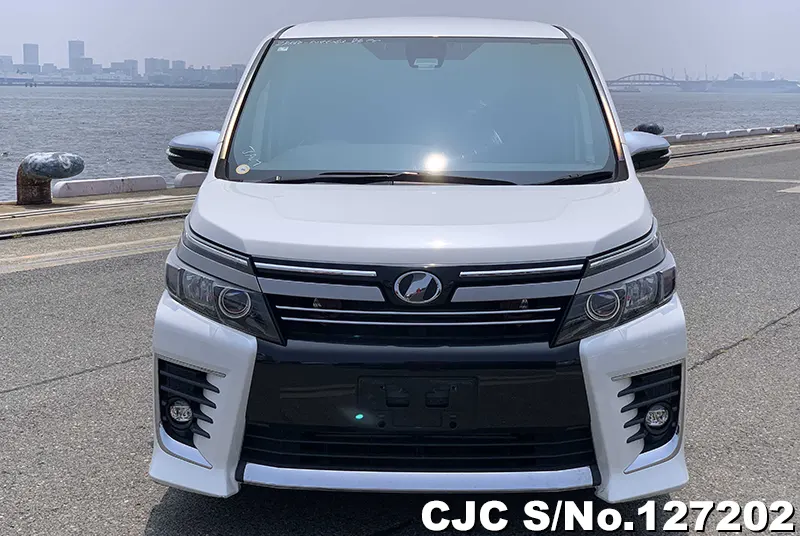 2016 Toyota / Voxy Stock No. 127202