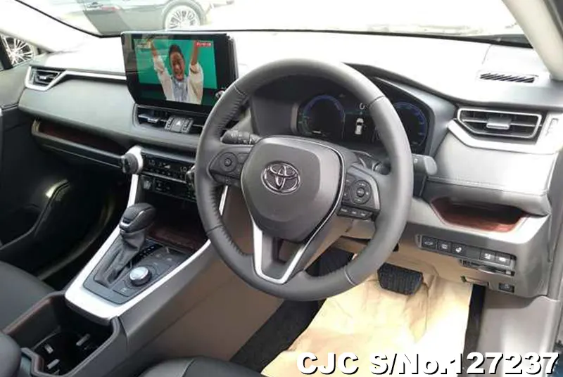2025 Toyota / Rav4 Stock No. 127237