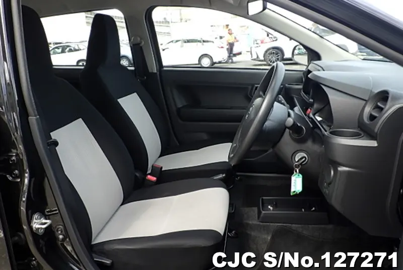 2022 Daihatsu / Mira E:S Stock No. 127271