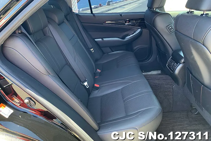 2015 Toyota / Crown Stock No. 127311