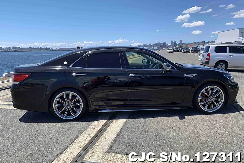 2015 Toyota / Crown Stock No. 127311