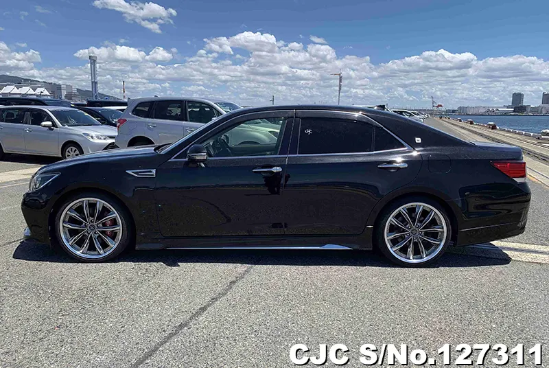 2015 Toyota / Crown Stock No. 127311