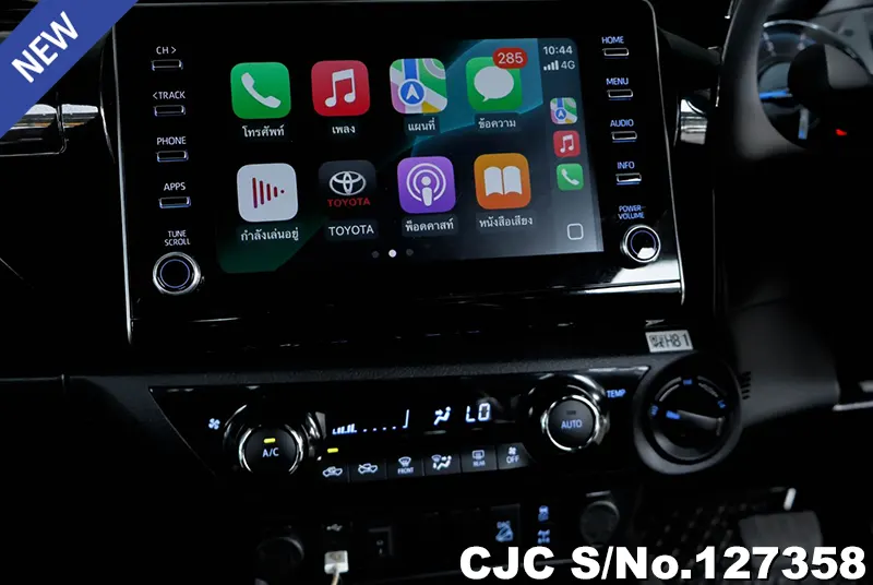 2021 Toyota / Hilux / Revo Rocco Stock No. 127358