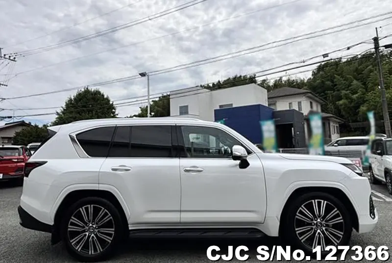 2024 Lexus / LX 600 Stock No. 127366