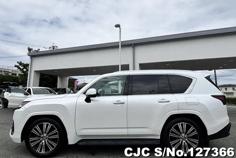 2024 Lexus / LX 600 Stock No. 127366