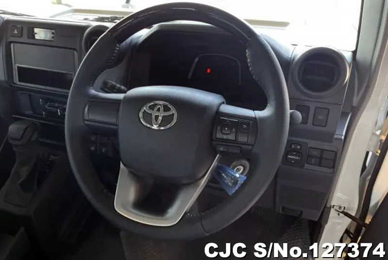 2025 Toyota / Land Cruiser Stock No. 127374