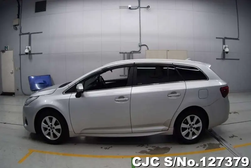 2016 Toyota / Avensis Stock No. 127379