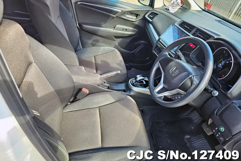 2016 Honda / Fit Stock No. 127409