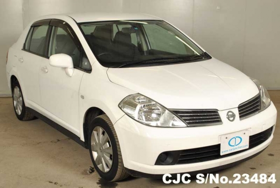 2007 Nissan / Tiida Latio Stock No. 23484