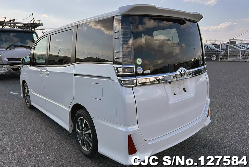 2019 Toyota / Voxy Stock No. 127584