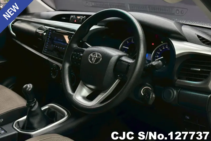 2015 Toyota / Hilux / Revo Stock No. 127737