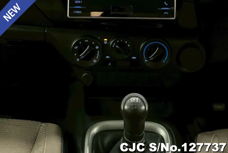 2015 Toyota / Hilux / Revo Stock No. 127737