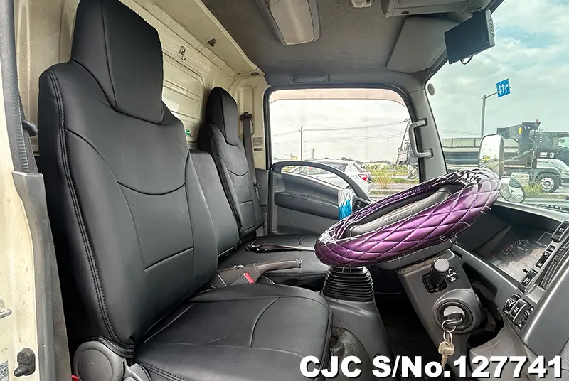 2013 Isuzu / Elf Stock No. 127741