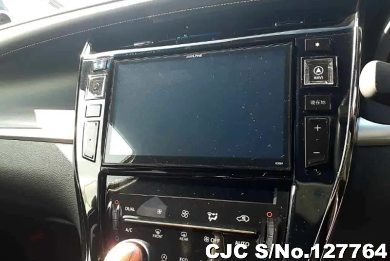 2016 Toyota / Harrier Stock No. 127764