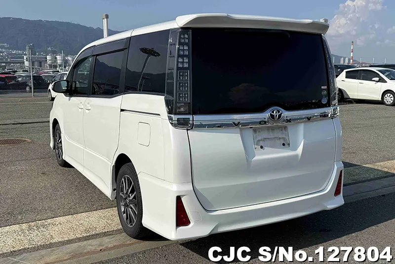 2015 Toyota / Voxy Stock No. 127804