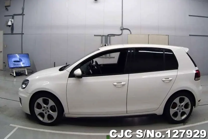 2010 Volkswagen / Golf Stock No. 127929