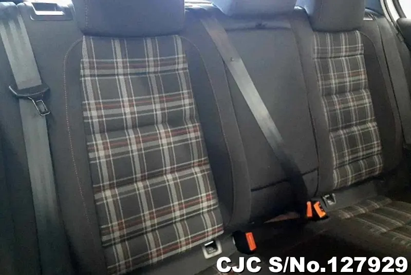 2010 Volkswagen / Golf Stock No. 127929