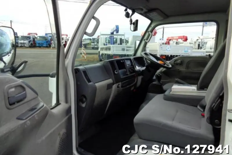 2009 Isuzu / Elf Stock No. 127941