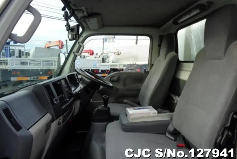 2009 Isuzu / Elf Stock No. 127941