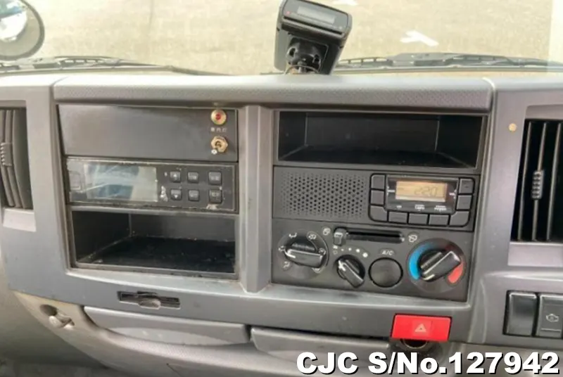 2016 Isuzu / Elf Stock No. 127942