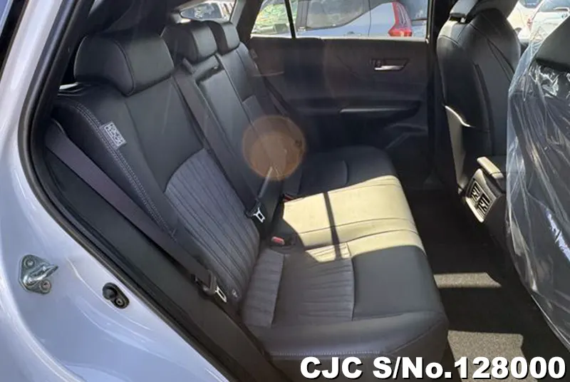 2025 Toyota / Harrier Stock No. 128000