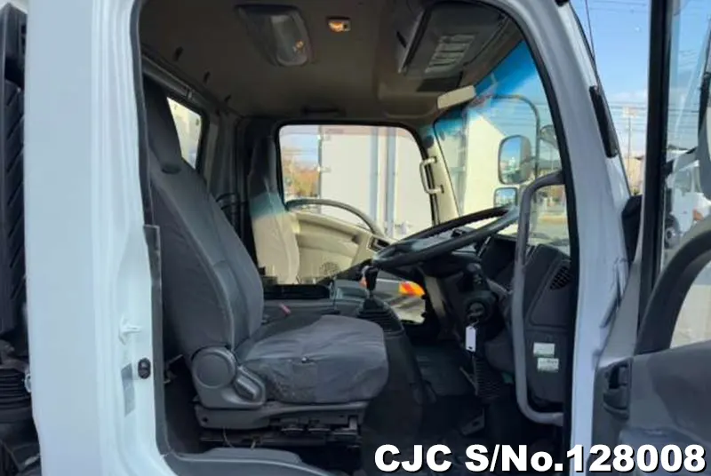 2013 Isuzu / Forward Stock No. 128008