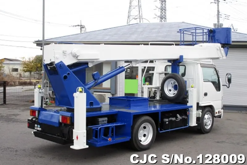 2015 Isuzu / Elf Stock No. 128009