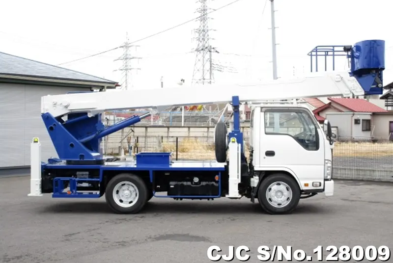 2015 Isuzu / Elf Stock No. 128009