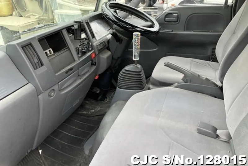 2017 Isuzu / Elf Stock No. 128015