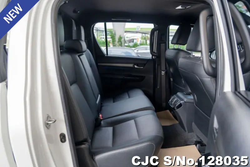 2021 Toyota / Hilux / Revo Rocco Stock No. 128035