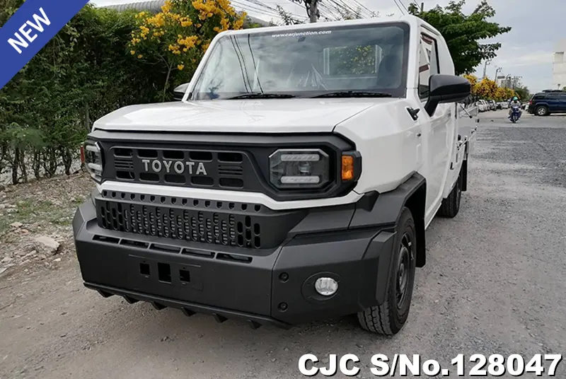 2025 Toyota / Hilux / Champ Stock No. 128047