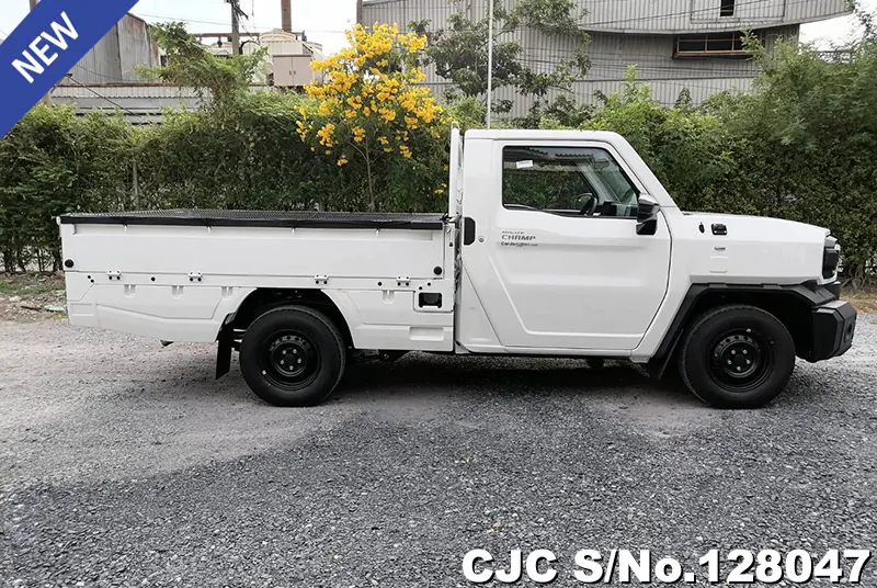 2025 Toyota / Hilux / Champ Stock No. 128047