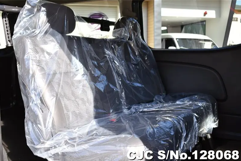 2025 Nissan / Caravan Stock No. 128068