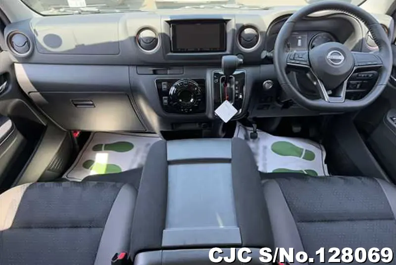 2025 Nissan / Caravan Stock No. 128069