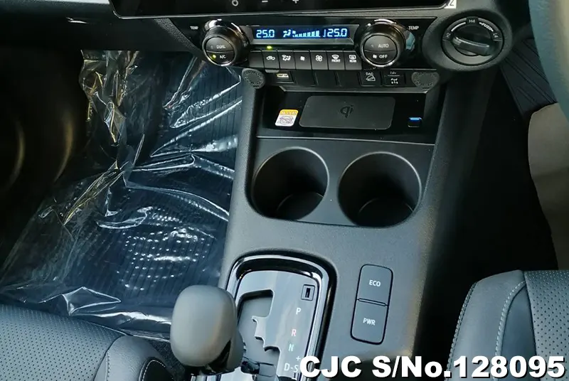 2025 Toyota / Hilux / Revo Rocco Stock No. 128095