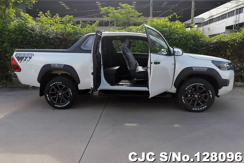 2025 Toyota / Hilux / Revo Rocco Stock No. 128096