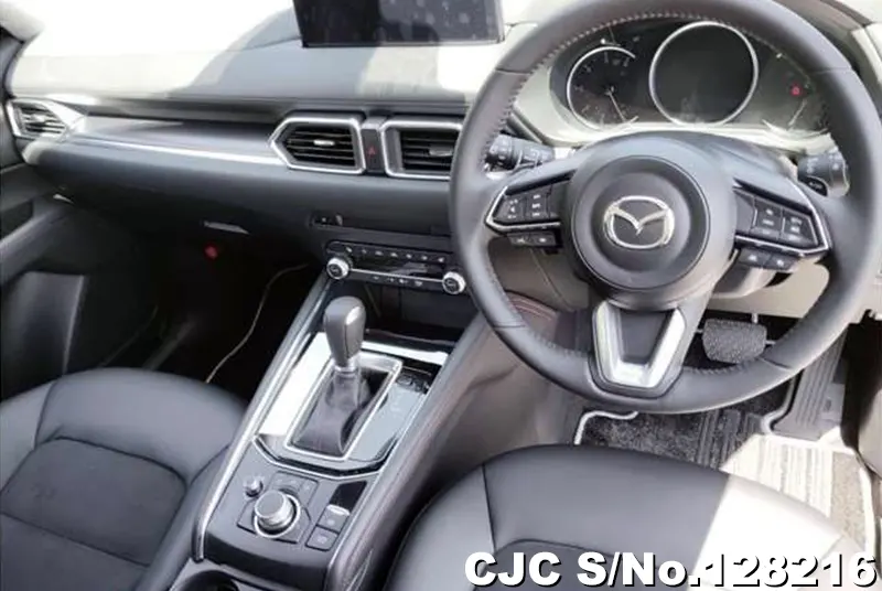 2025 Mazda / CX-5 Stock No. 128216
