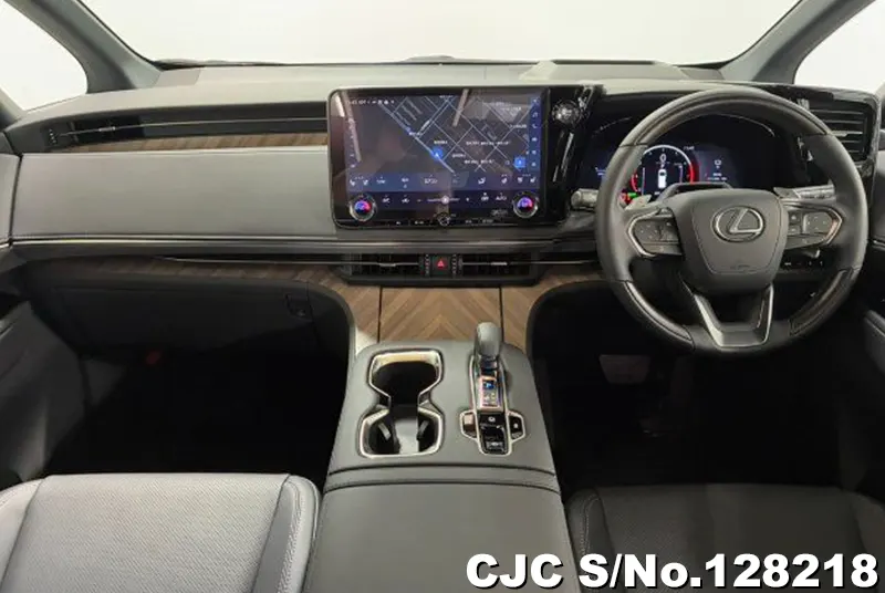 2025 Lexus / LM500h Stock No. 128218