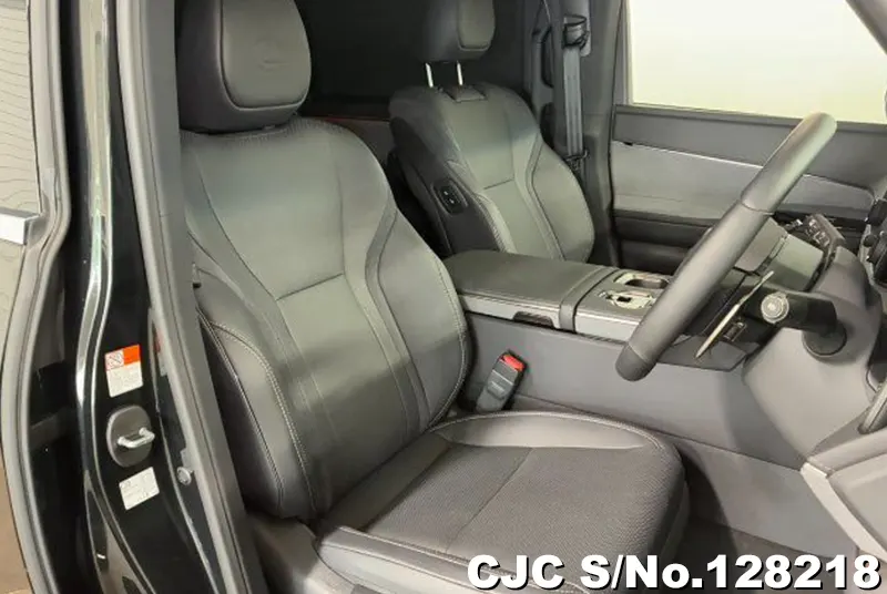 2025 Lexus / LM500h Stock No. 128218