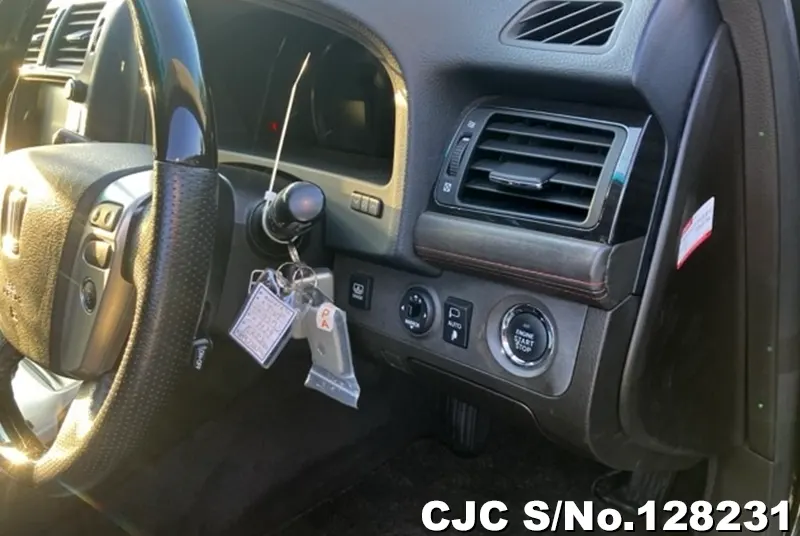 2012 Toyota / Crown Stock No. 128231