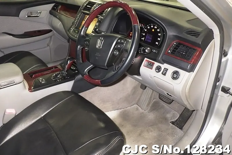 2008 Toyota / Crown Stock No. 128234