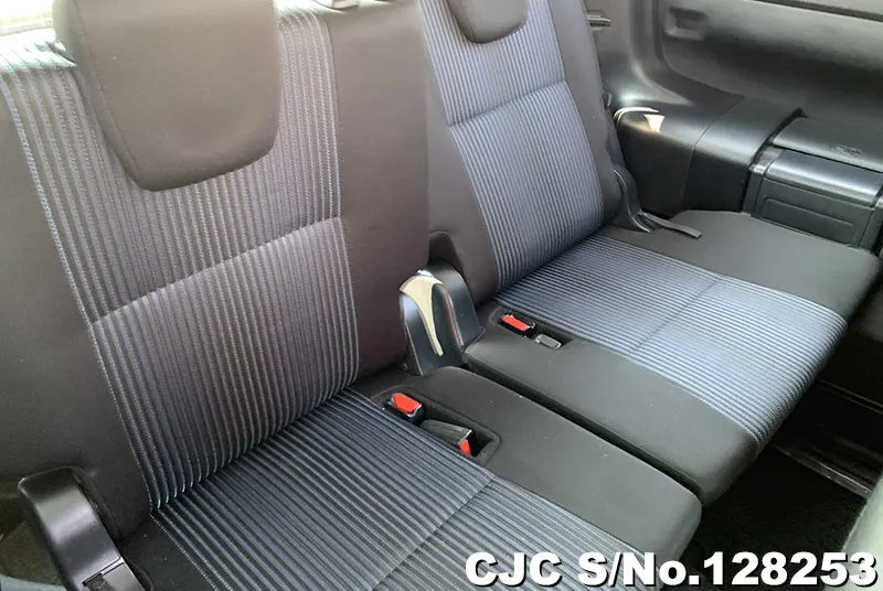 2015 Toyota / Voxy Stock No. 128253