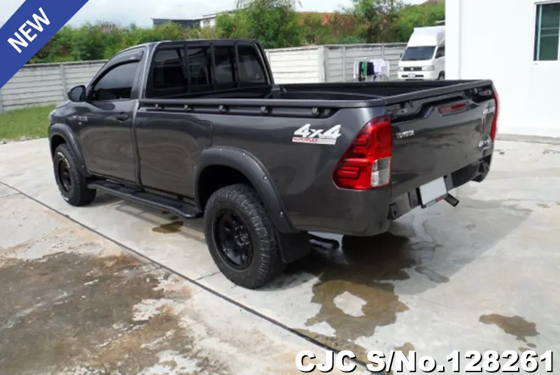 2022 Toyota / Hilux / Revo Stock No. 128261