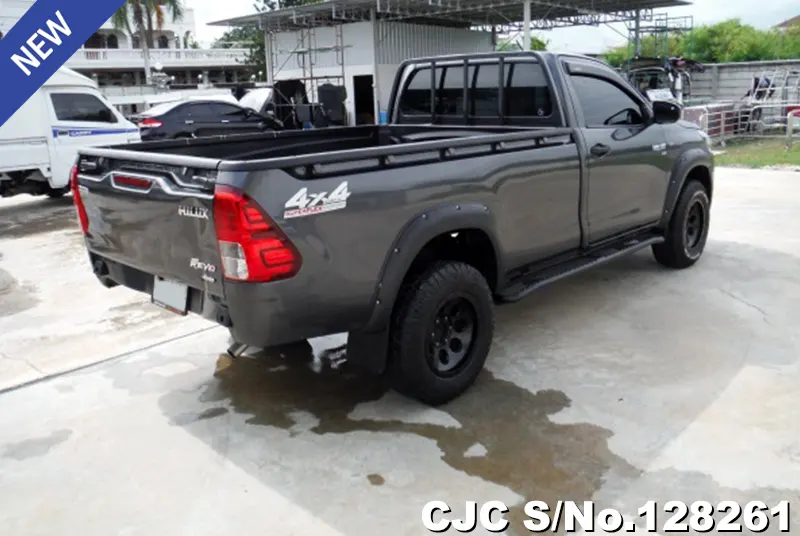 2022 Toyota / Hilux / Revo Stock No. 128261