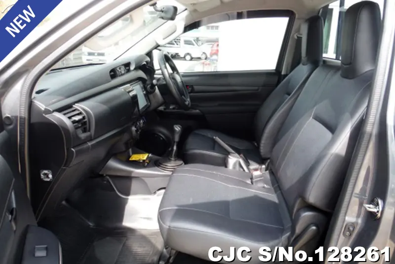 2022 Toyota / Hilux / Revo Stock No. 128261