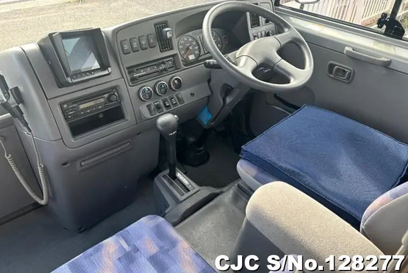 2005 Nissan / Civilian Stock No. 128277