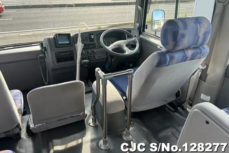 2005 Nissan / Civilian Stock No. 128277