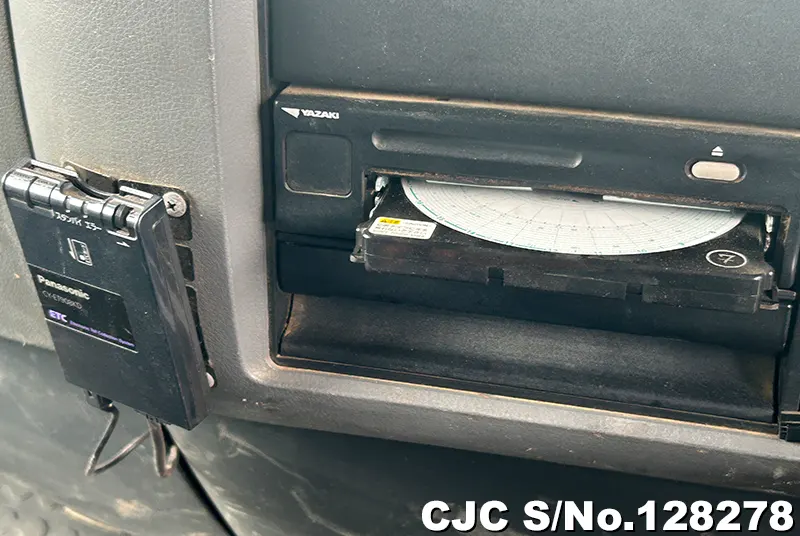 2007 Mitsubishi / Fuso Fighter Stock No. 128278