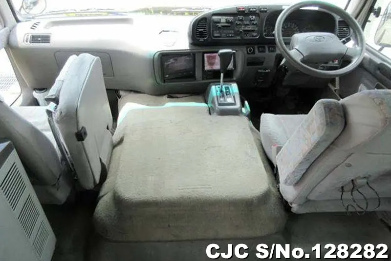 2004 Toyota / Coaster Stock No. 128282