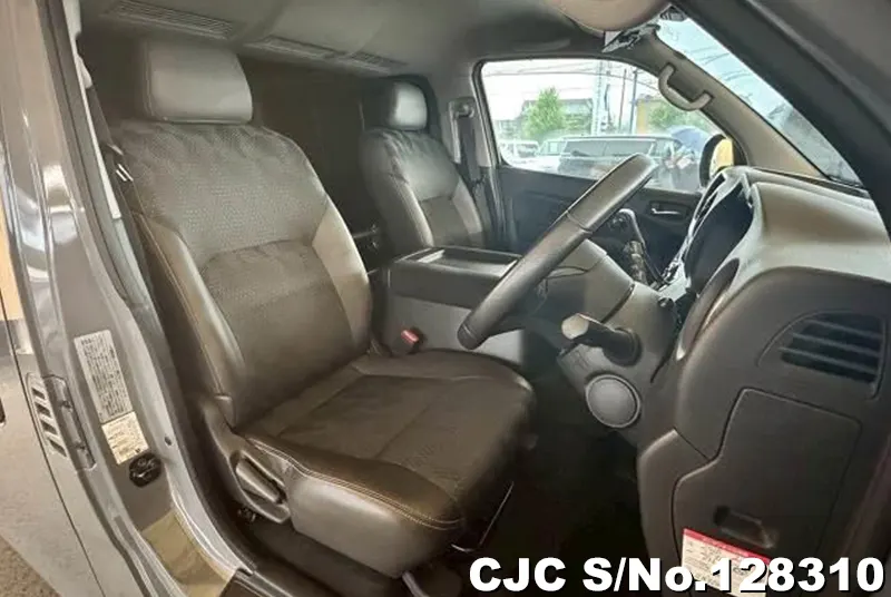 2023 Nissan / Caravan Stock No. 128310